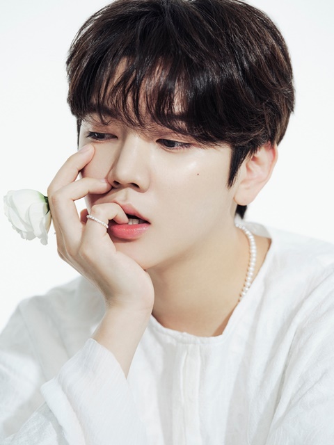 뉴이스트 출신 렌(최민기), 소유·이무진 소속사 빅플래닛메이드와... 뉴이스트 출신 렌(최민기), 소유·이무진 소속사 빅플래닛메이드와 전속계약