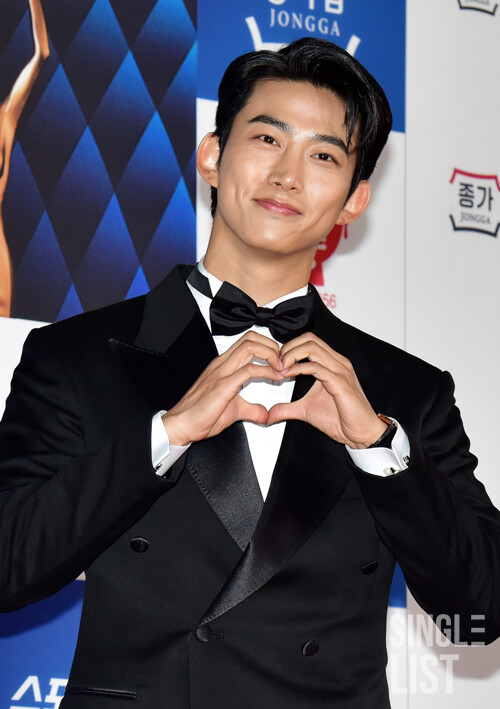 [포토] 옥택연-옹성우 '아이돌에서 완벽한 배우로'