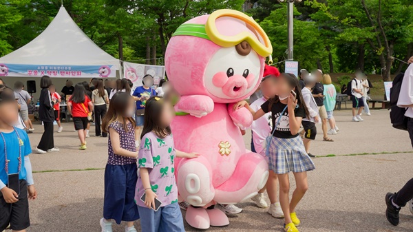꾸몽, 여의도에서 전시 종료...