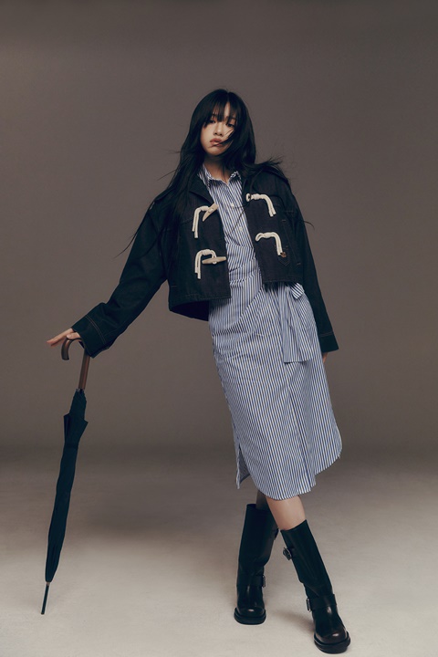 안유진 효과! 럭키슈에뜨 가을신상 품절 소동 < 패션 < 뷰티패션 < 기사본문 - 싱글리스트 안유진 효과! 럭키슈에뜨 가을신상 품절 소동