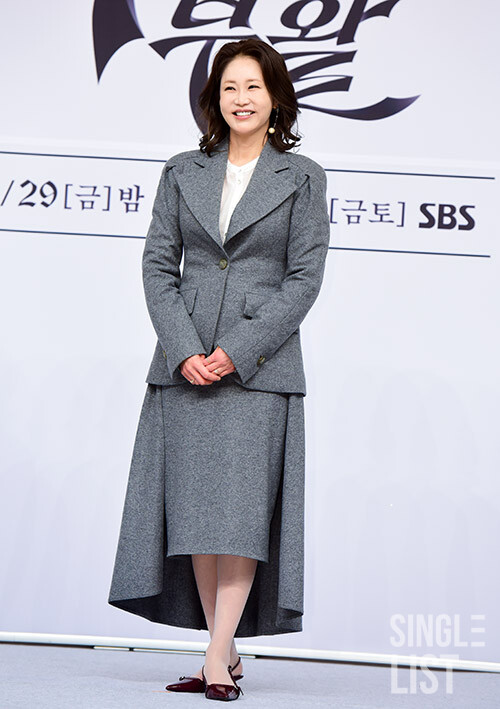 SBS 금토드라마 '7인의 부활' 제작발표회에 참석한 신은경 ©최은희 기자 oso0@slist.kr