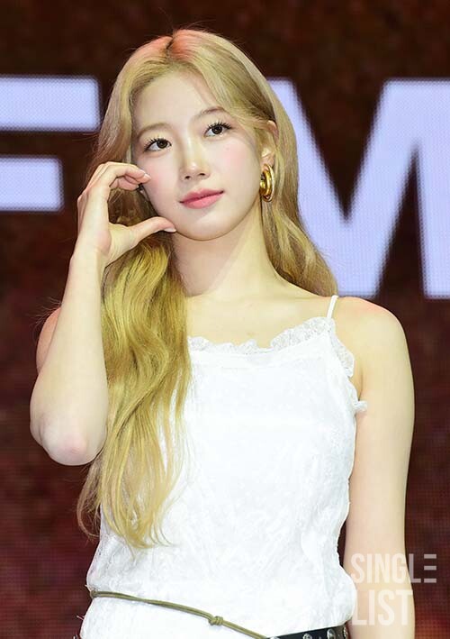 포토] 르세라핌 카즈하 