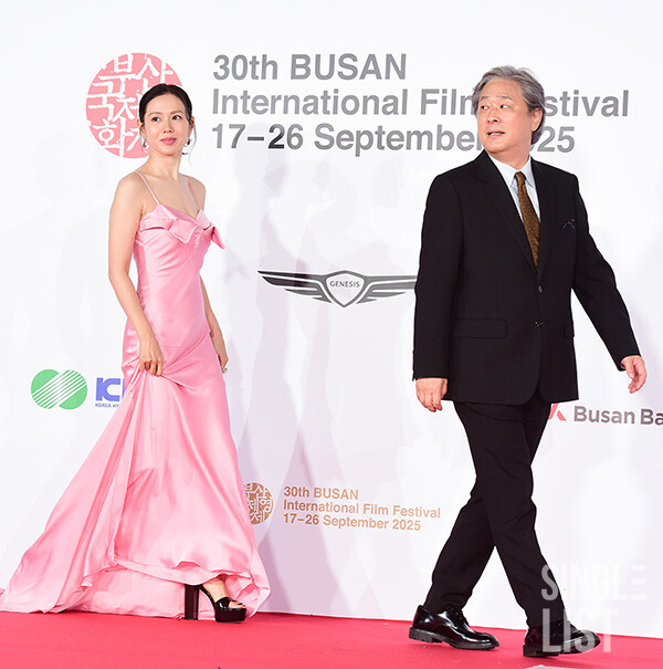 '어쩔수가 없다' 손예진, 박찬욱 감독 ©최은희기자 oso0@slist.kr