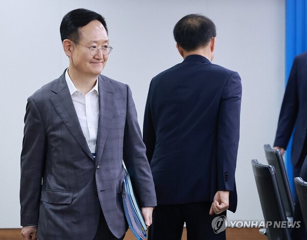 '집단 사퇴' 檢개혁 자문위원들