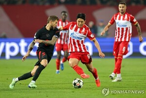 '풀타임' <b>즈베즈다</b> <b>설영우</b>, 시즌 6호 도움…'평점 8.3' 양팀 최고