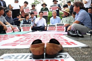 <b>김민석 총리</b>, 임명장 받은 직후 농민 면담…'송미령 반대' 경청·설득
