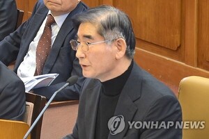 해병특검 "<b>김용현</b>도 'VIP 격노' 회의 참석 진술확보"...배석자 7명 특정