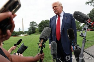 <b>트럼프</b>, <b>한미</b>정상회담 언제하냐 질문에 "<b>한미관계 훌륭</b>"