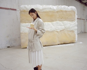 로우클래식, 로멘틱 디테일X보헤미안 무드 담은 2026 SS 컬렉션 공개 - 뉴스 썸네일 이미지