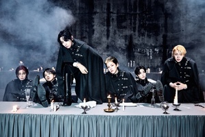 Bonecdo、Mamamoo、IDIT 和 Izna 的新專輯照片吸引了粉絲的目光。