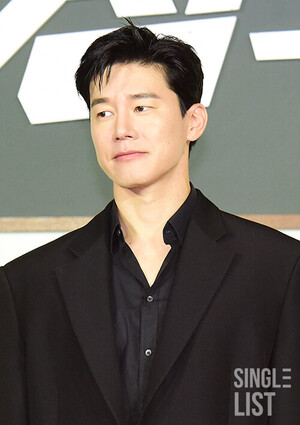 '<b>참교육</b>' 김무열, TV-OTT 드라마 출연자 <b>화제성 1위</b>