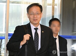 <b>이형일</b> "이번주 <b>추석 민생대책</b> 추가 발표...농축수산물 할인 등"